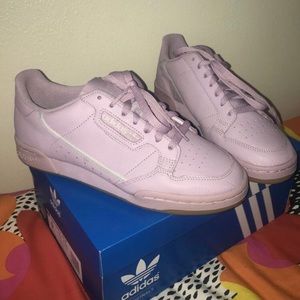 Adidas Continental Size 9